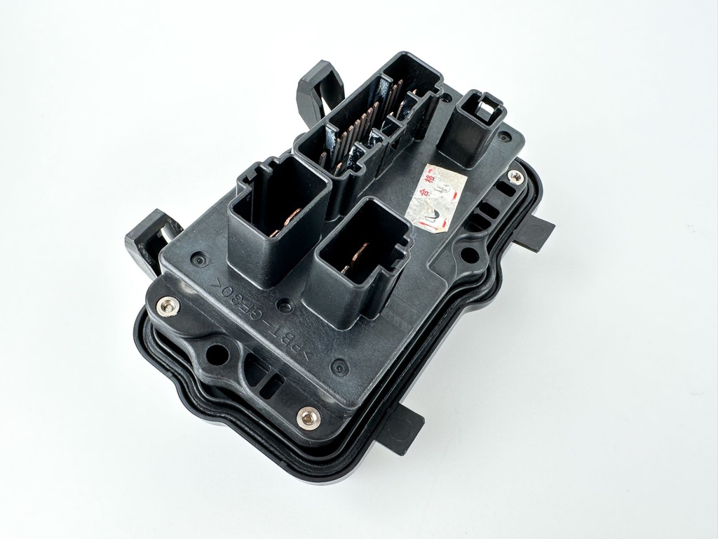 2015 Yamaha 150 HP 4 Stroke Outboard Fuse Box 63P-82170-02-00 OEM