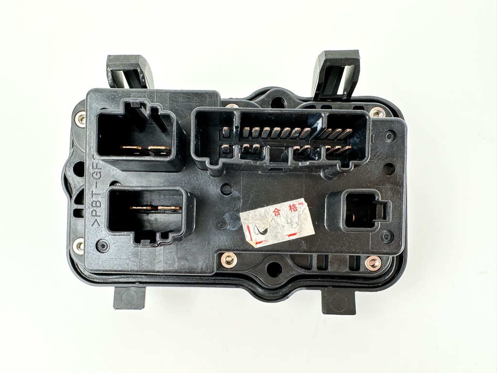 2015 Yamaha 150 HP 4 Stroke Outboard Fuse Box 63P-82170-02-00 OEM