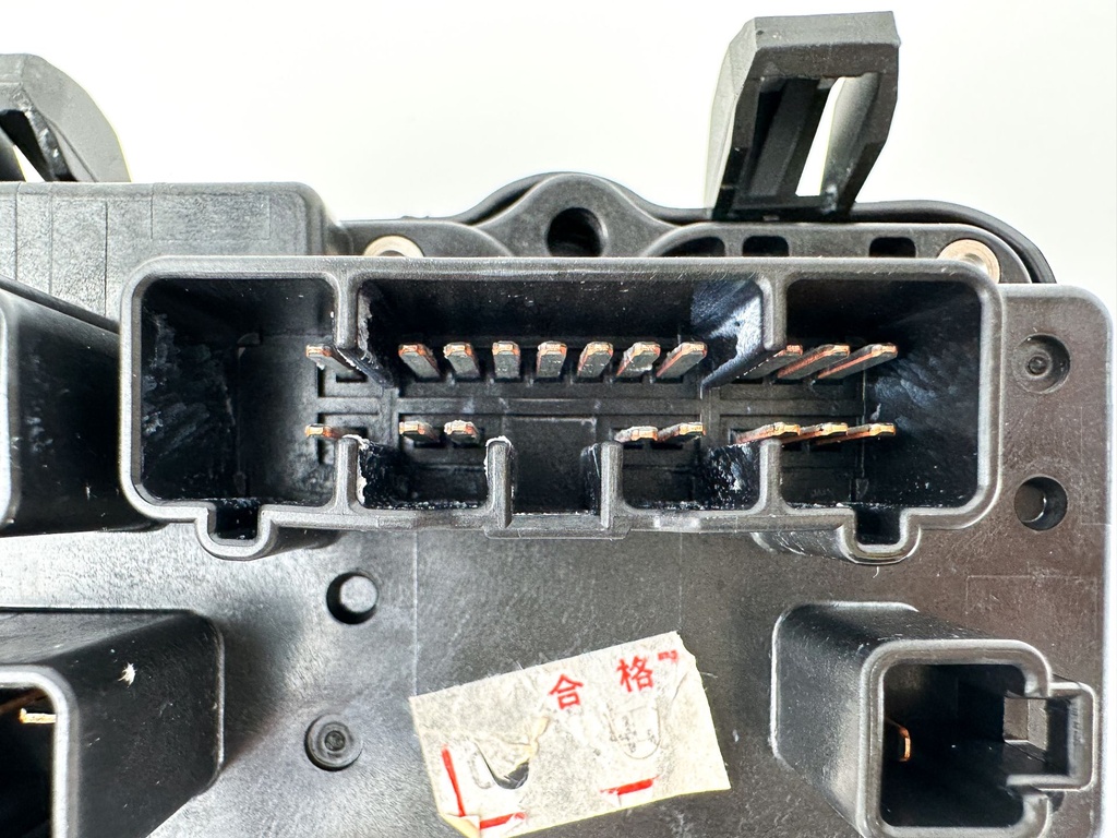 2015 Yamaha 150 HP 4 Stroke Outboard Fuse Box 63P-82170-02-00 OEM