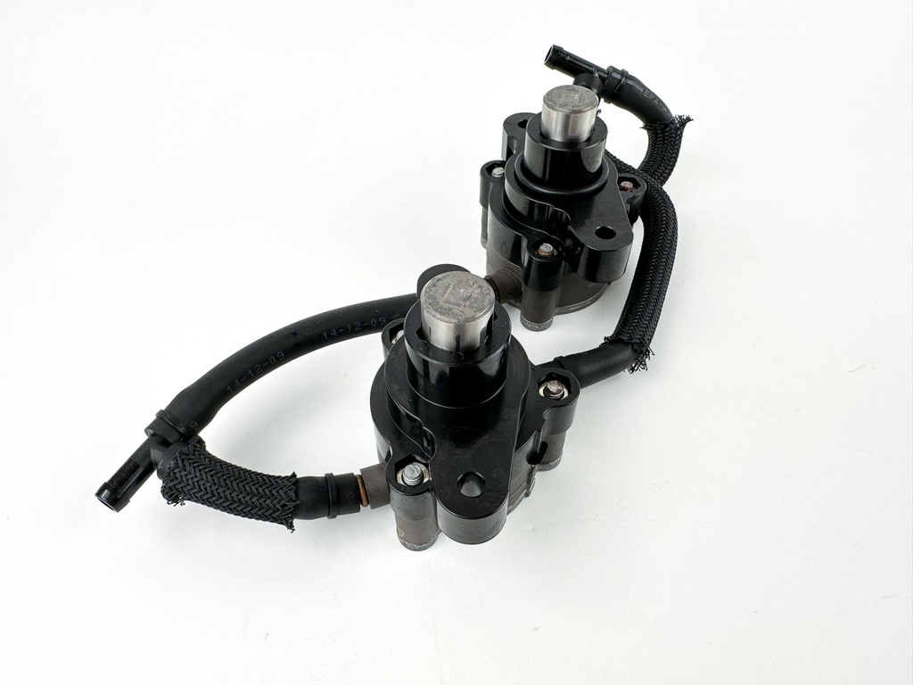 2015 Yamaha 150 HP 4 Stroke Outboard Fuel Pump 63P-24410-20-00 OEM