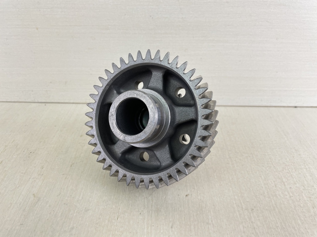 2004 Suzuki 225HP 4 Stroke Outboard Driven Gear 12730-93J02