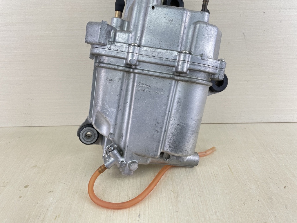 2004 Suzuki 225HP 4 Stroke Outboard Fuel Vapor Separator Tank VST 15600-93J02