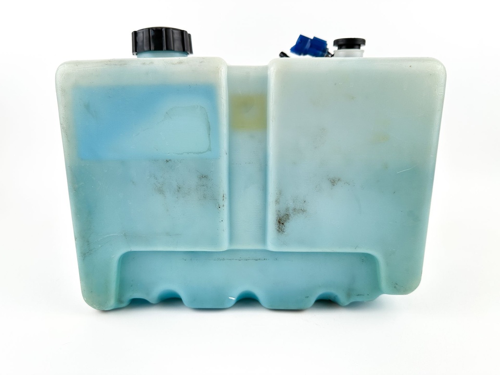Yamaha Remote Outboard Oil Tank 10.5L 2.8 Gallons W/ Pump & Sensor