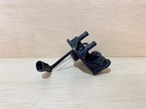 Evinrude Etec G2 150 - 200HP Fuel Filter Bracket Assembly 5011097