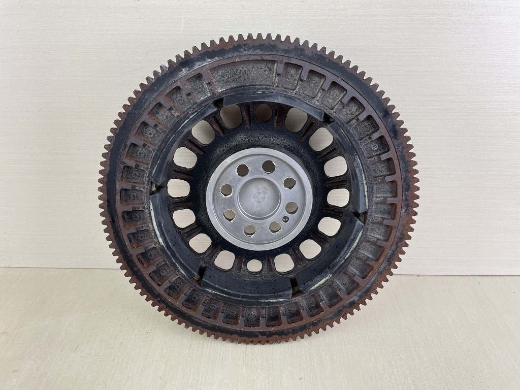 2004 Suzuki 225HP 4 Stroke Outboard Flywheel Assembly 32102-93J20