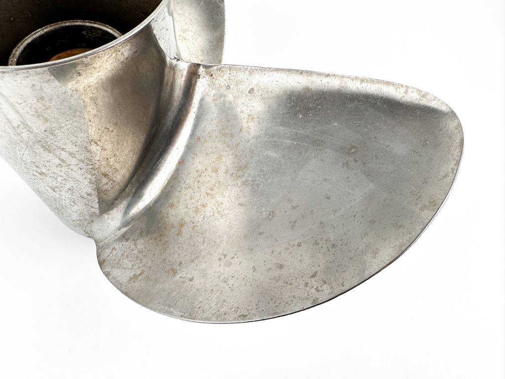 Yamaha 3 Blade Stainless Steel Propeller 13 1/4" X 15P RH Standard Rotation
