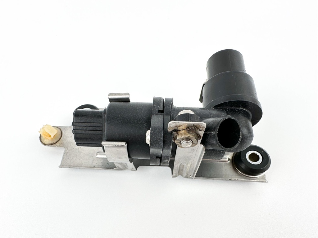 2011 Yamaha 115 HP 4 Stroke Outboard Idle Speed Control Valve ISC IAC 6C5-13713-00-00 OEM