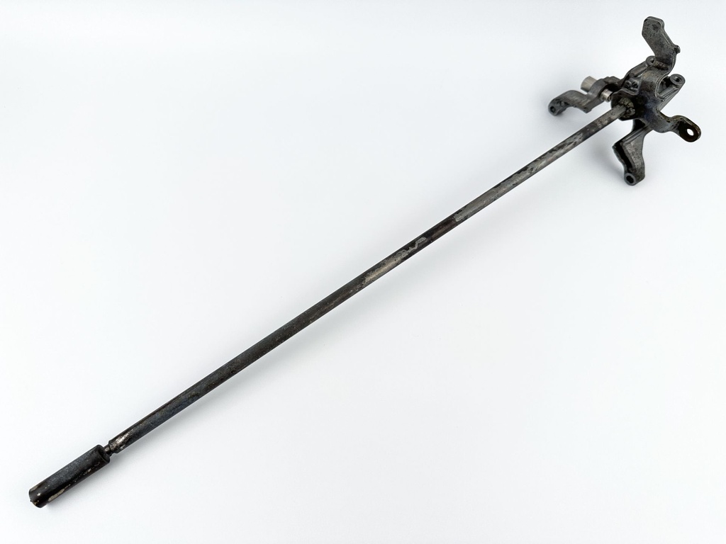 2011 Yamaha 115 HP 4 Stroke Outboard Shift Shaft 68V-44120-10-00 OEM