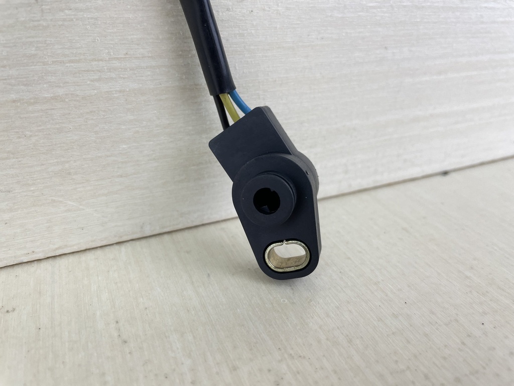 2004 Suzuki 225HP 4 Stroke Outboard Shift Position Sensor Assembly 13580-93J03