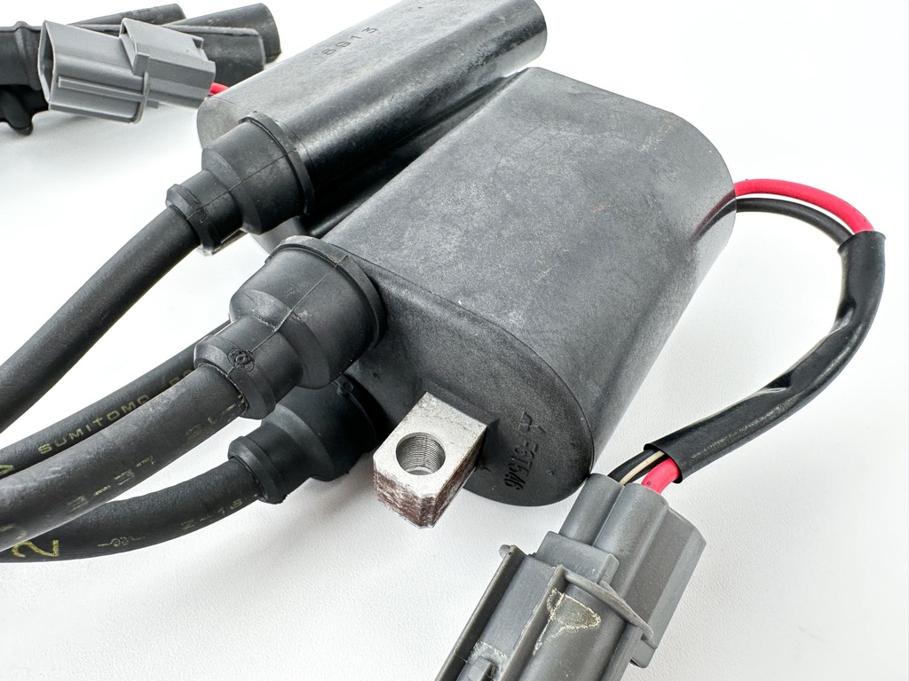 2011 Yamaha 115 HP 4 Stroke Outboard Ignition Coil Set 68V-82310-00-00 OEM