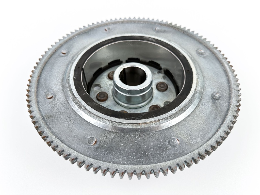 2011 Yamaha 115 HP 4 Stroke Outboard Flywheel Rotor 68V-81450-00-00 OEM