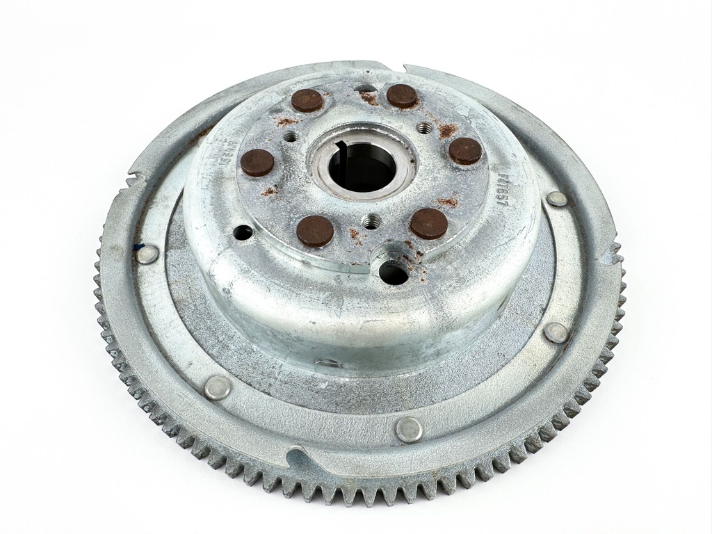 2011 Yamaha 115 HP 4 Stroke Outboard Flywheel Rotor 68V-81450-00-00 OEM