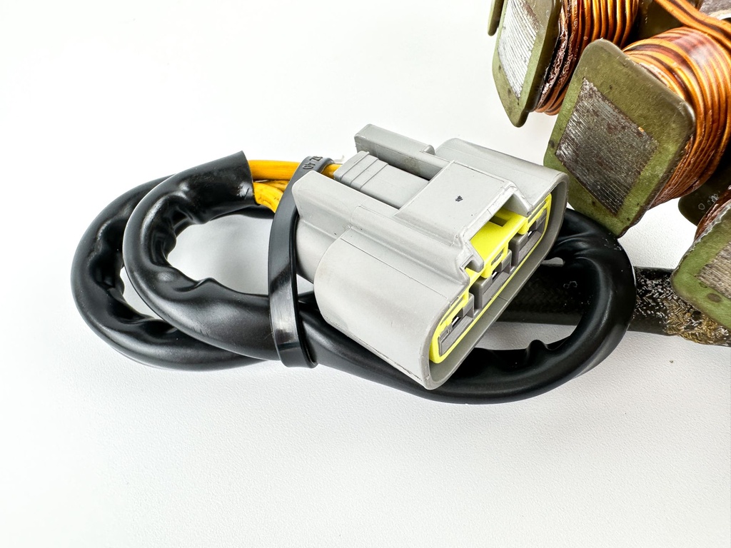 2018 Suzuki 200 HP 4 Stroke Outboard Stator Charging Coil 32120-96J00 OEM