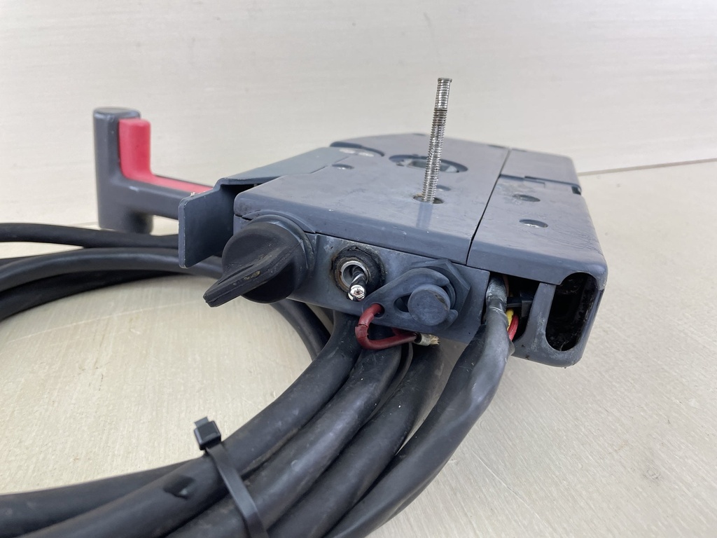 Yamaha 703 Side Mount Control Box Binnacle With 16' Harness 10 Pin - Stuck Bolt