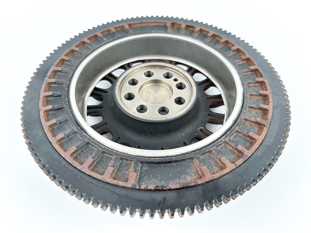 2018 Suzuki 200 HP 4 Stroke Outboard Flywheel 32102-96J20 OEM