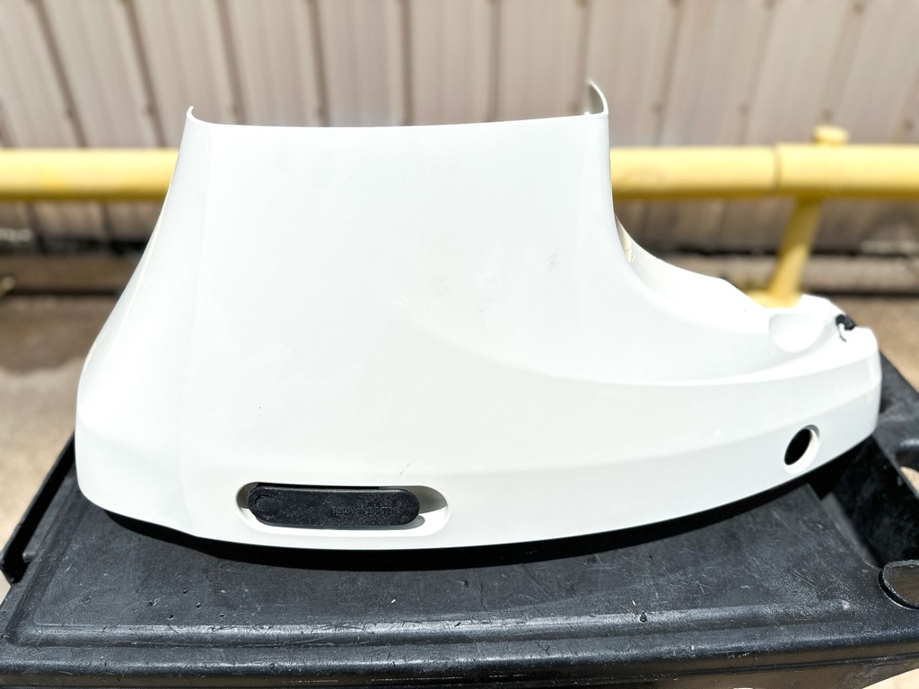 2018 Suzuki 200 HP 4 Stroke Outboard Top Cowling W/ Apron Set 61403-96810-Y5S