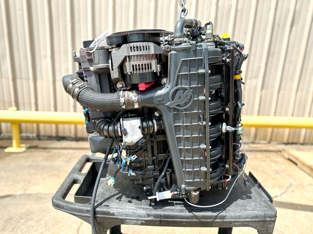 895247A05 Mercury Verado 225 HP 4 Stroke Outboard Powerhead 779 Hours 2005