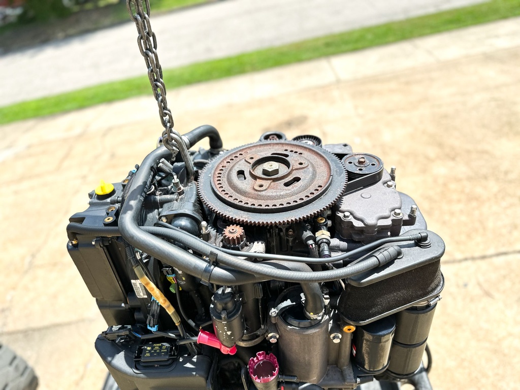 2005 Mercury 225 HP 4 Stroke Outboard Powerhead 895247A05 779 Hours