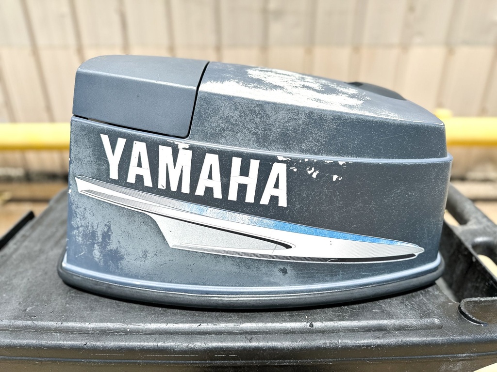 2003 Yamaha 50 HP 2 Stroke Outboard Top Cowling 62X-42610-60-4D OEM