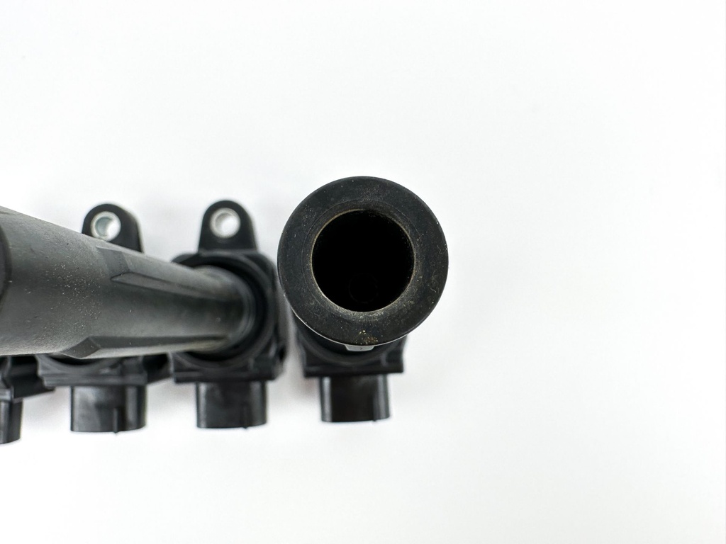 2018 Suzuki 200 HP 4 Stroke Outboard Ignition Coil Set 33410-99L00 OEM