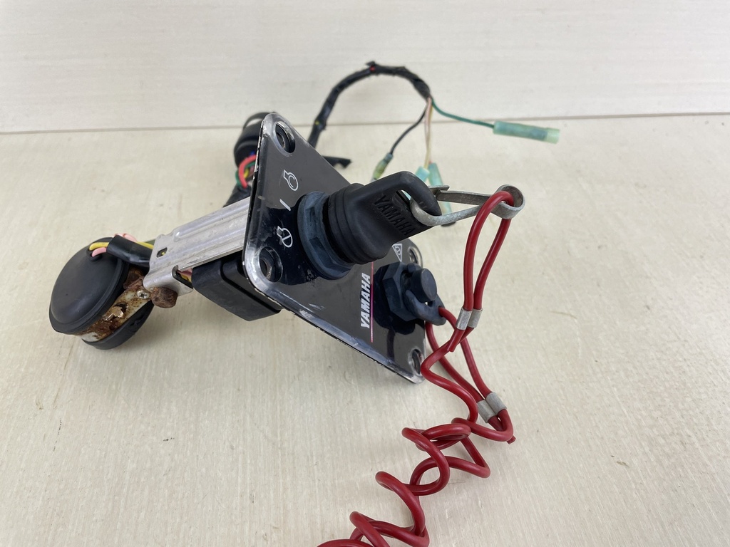 Yamaha Single Engine Key Switch Assembly Panel With Key 704-82570-13-00