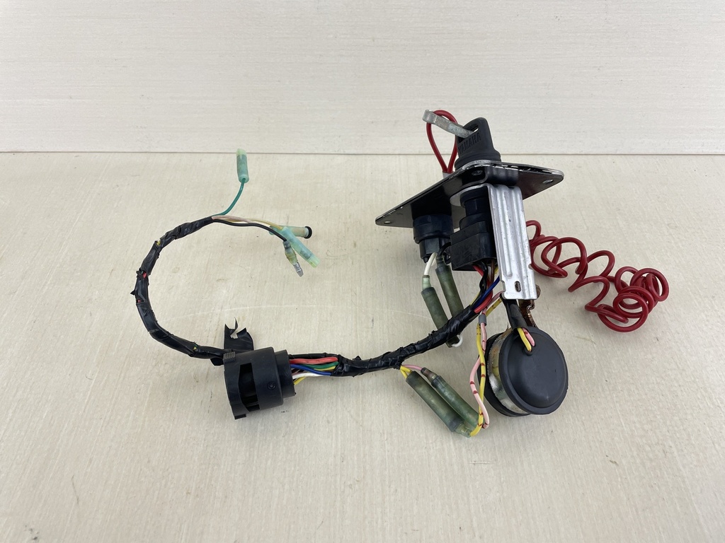Yamaha Single Engine Key Switch Assembly Panel With Key 704-82570-13-00