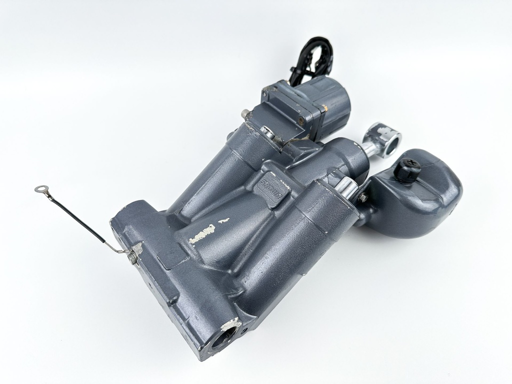 Yamaha F115 115 HP 4 Stroke Outboard Power Trim Tilt Unit 68V-43800-01-4D OEM