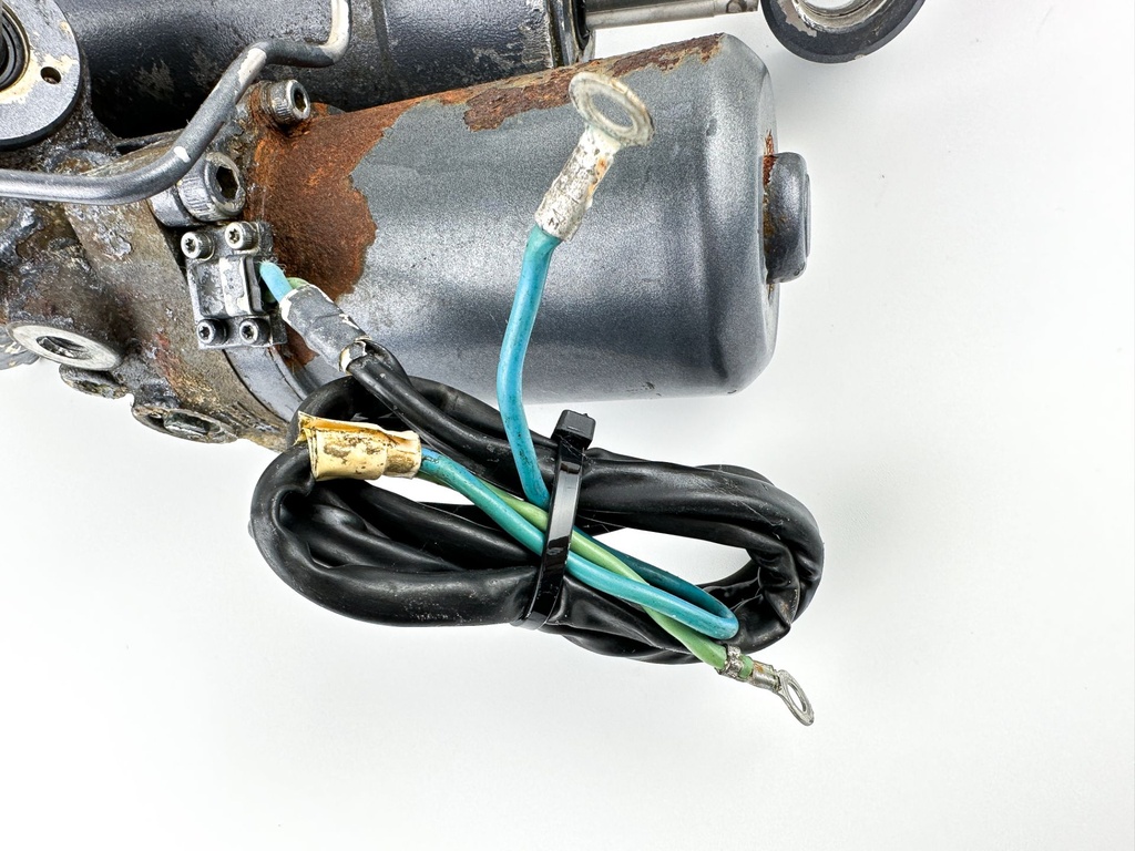 02-18 Yamaha 200 225 250 300 HP 4 Stroke Outboard Power Trim Tilt Unit
