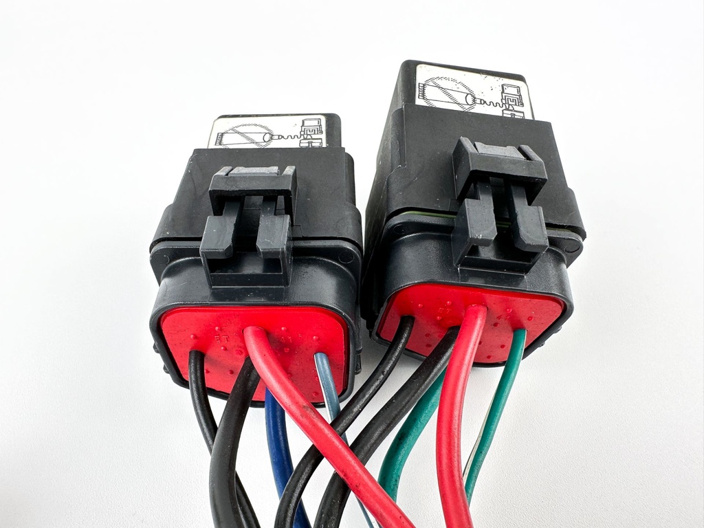 2005 Mercury 225 HP 2 Stroke Outboard Trim Relay Harness 819514T18 OEM