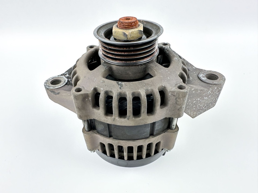 2005 Mercury 225 HP 2 Stroke Outboard Alternator 881247A1 OEM