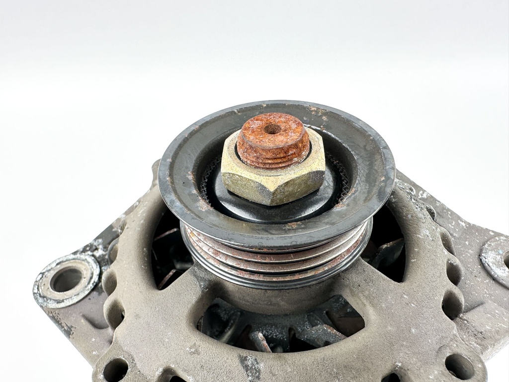 2005 Mercury 225 HP 2 Stroke Outboard Alternator 881247A1 OEM