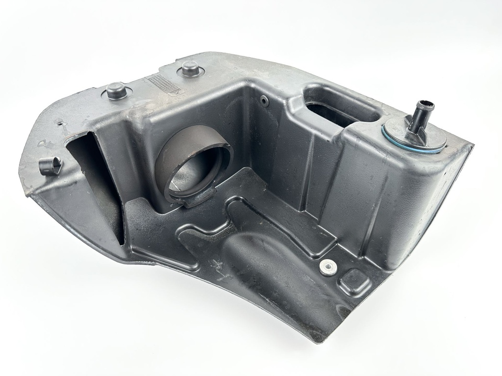 2005 Mercury 225 HP 2 Stroke Outboard Intake Air Silencer Assembly 880083T1 OEM
