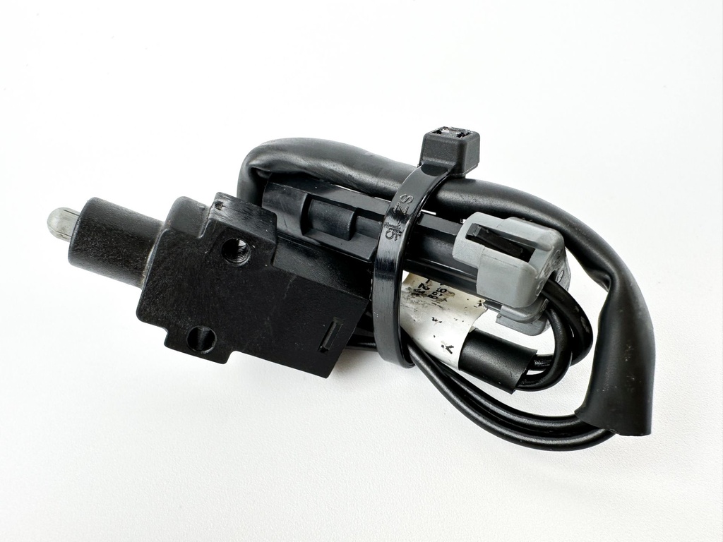 2014 Mercury 250 HP 2 Stroke Outboard Neutral Switch 8M0052939 OEM