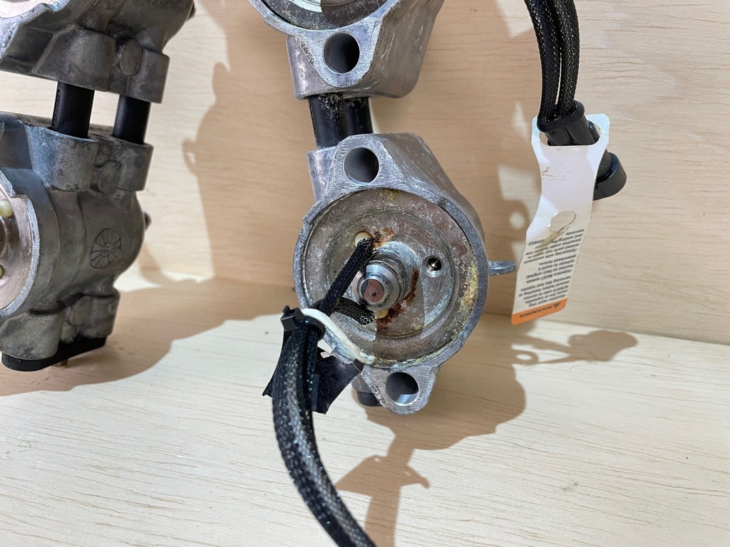 Evinrude Etec G2 150 - 200HP Outboard Engine Injector Assembly (6) 5010207