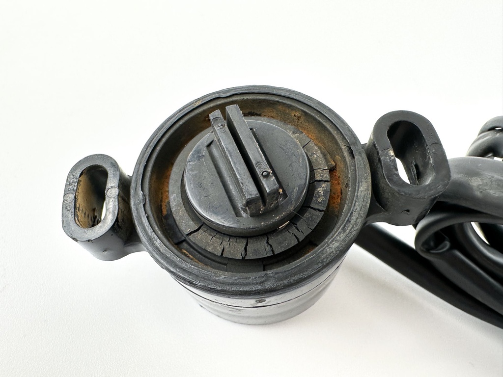 2015 Mercury 250 HP 2 Stroke Outboard Trim Sender Unit Sensor 821180A6 OEM