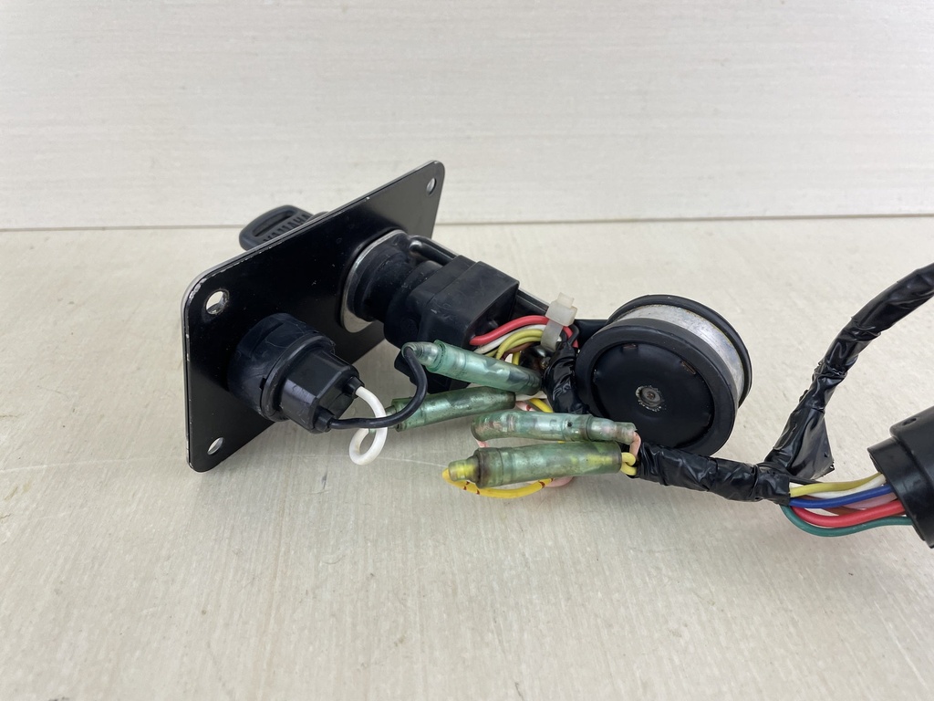Yamaha Outboard Single Engine Ignition Key Switch Assembly 12 Pin