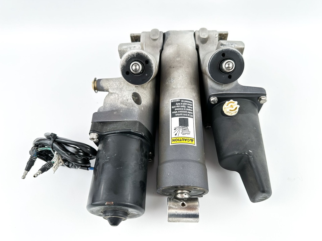 2014 Mercury 250 HP 2 Stroke Outboard Power Trim Tilt Unit 855998A10 OEM