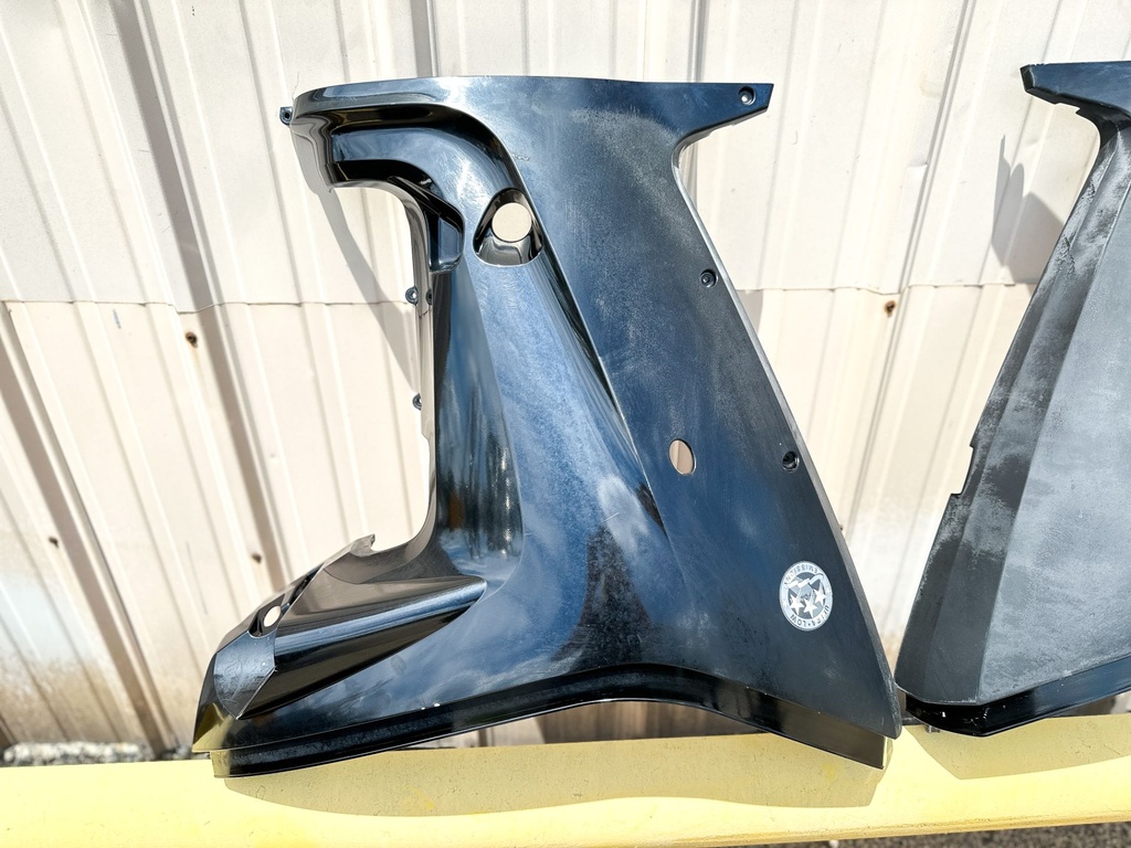 2018 Mercury 115 HP 4 Stroke Outboard Lower Apron Cowl Assembly Set 8M0088280 OEM