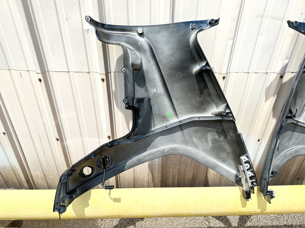 2018 Mercury 115 HP 4 Stroke Outboard Lower Apron Cowl Assembly Set 8M0088280 OEM