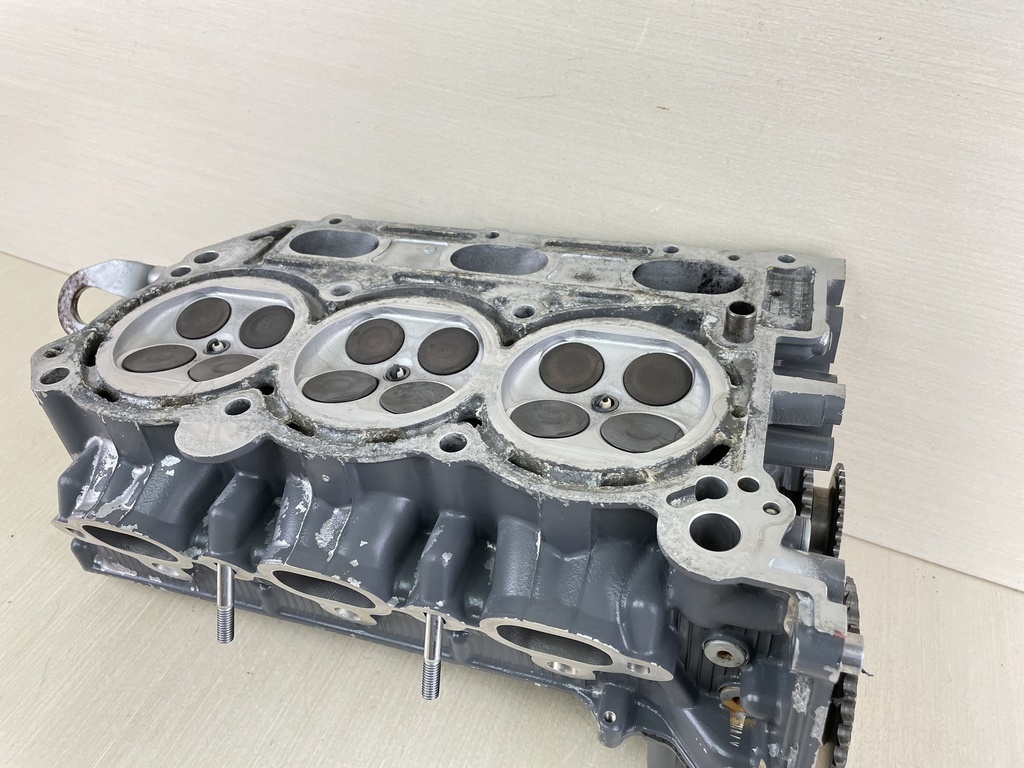 2004 Suzuki 225HP 4 Stroke Port Left Cylinder Head Assembly 11103-93J02