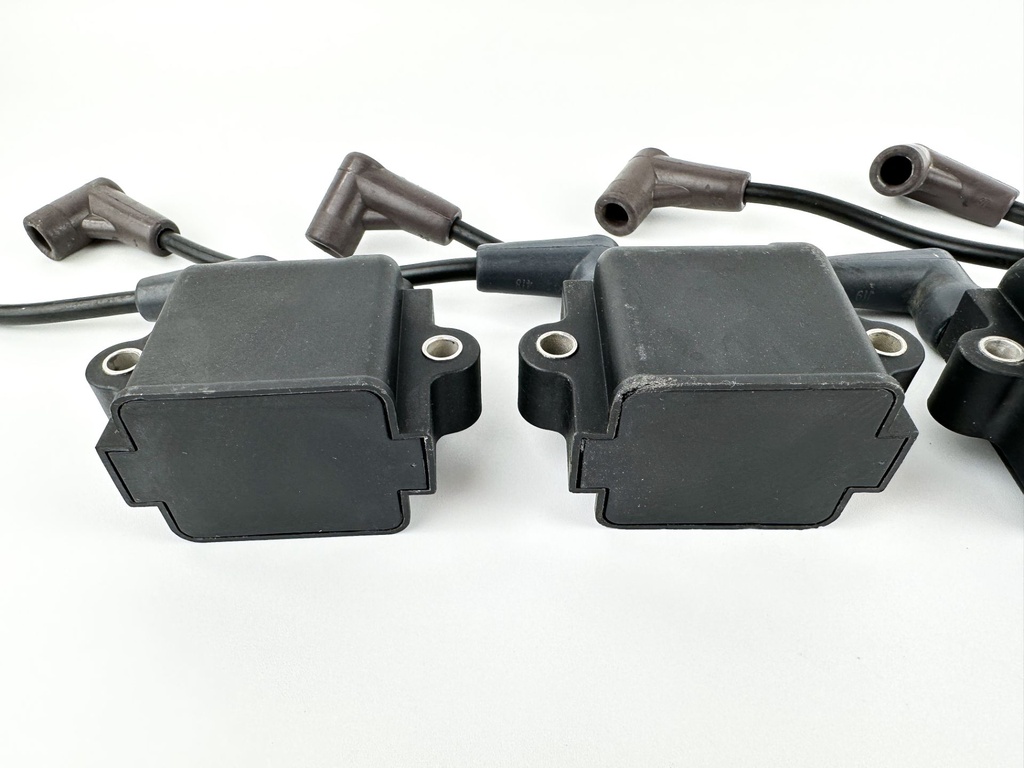 2005 Mercury 225 HP 2 Stroke Outboard Ignition Coil Set 856991A1 OEM