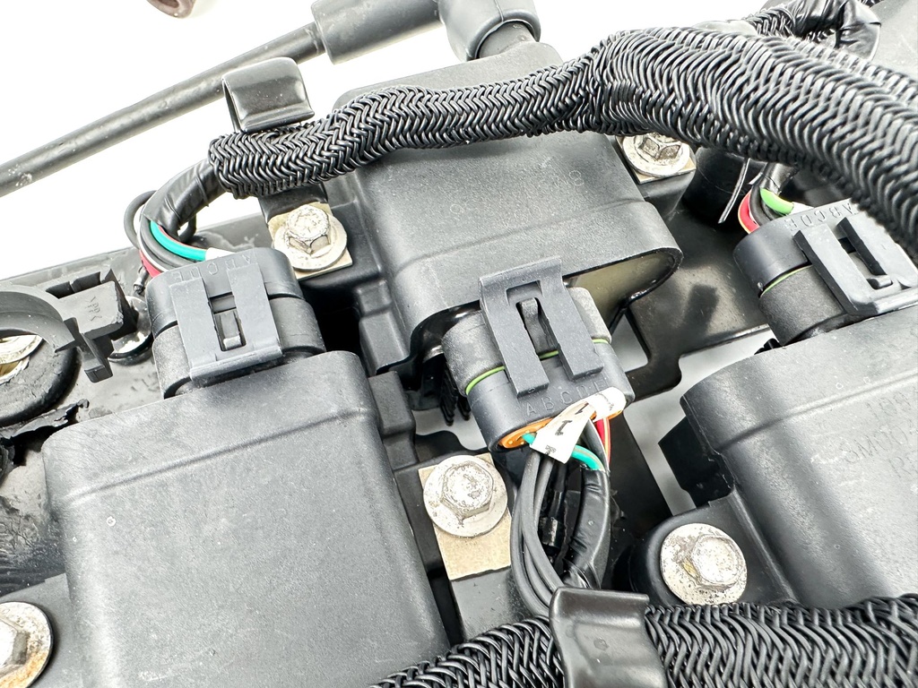 2015 Mercury 250 HP 2 Stroke Outboard Ignition Coil Set W/ Plate 879984A1 OEM