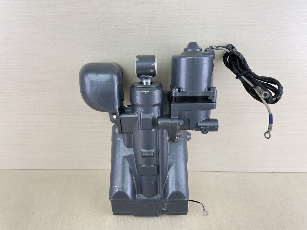 2006 Yamaha 115HP 4 Stroke Outboard Power Trim & Tilt Unit Assembly 63P-43800-03-00