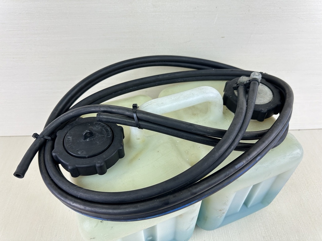 Mercury Marine Outboard Remote Oil Tank 3 Gallon 1257-8742A23 OEM