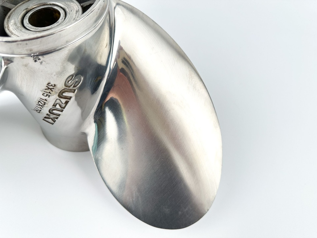 Suzuki Outboard Prop Propeller 3 Blade RH Standard 15 1/2 x 17P