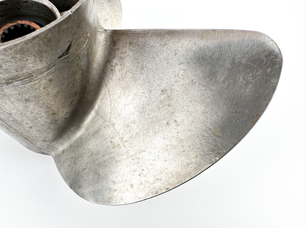 Yamaha Prop Propeller 3 Blade Stainless Steel 13 3/4" x 17P - Right Hand Standard
