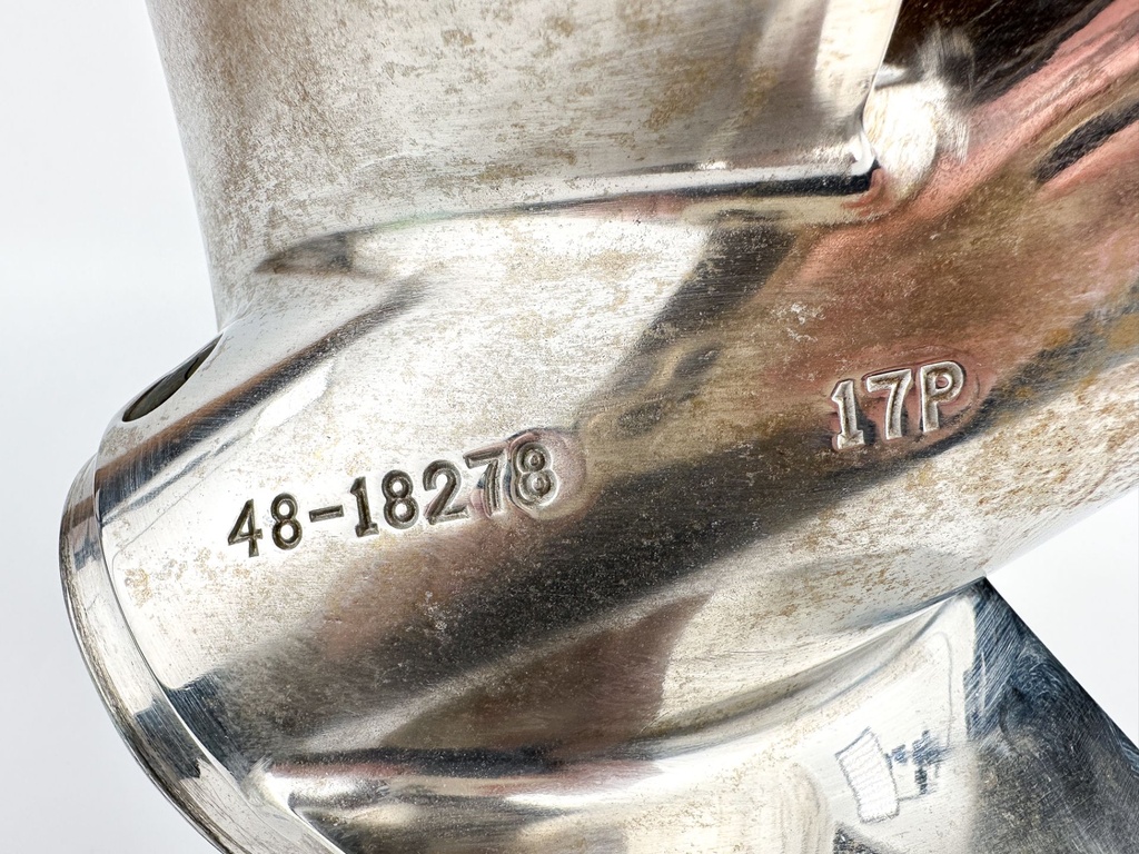 Mercury 48-18278A 15 1/2 x 17 Propeller Outboard Engine Standard Rotation RH