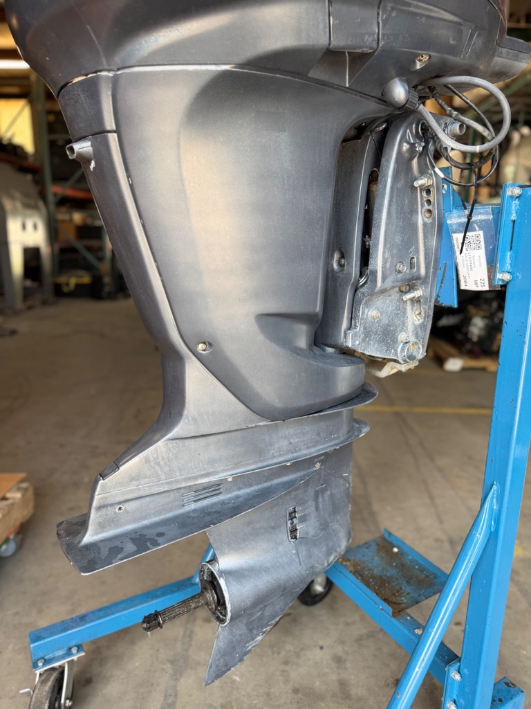2004 Yamaha 225HP 4 Stroke Outboard Engine W/ 25" Shaft - Serviced