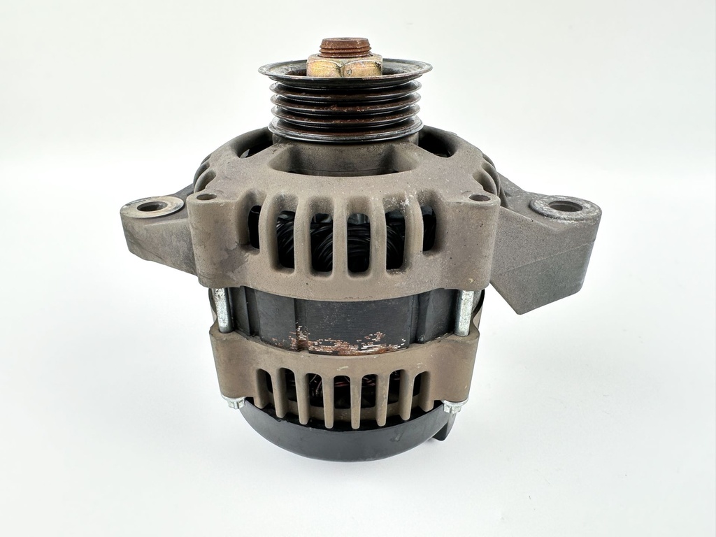 2005 Mercury 225 HP 2 Stroke Outboard Alternator 881247A1 Tested