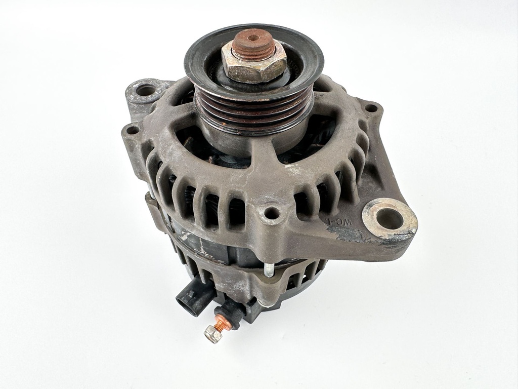 2005 Mercury 225 HP 2 Stroke Outboard Alternator 881247A1 Tested